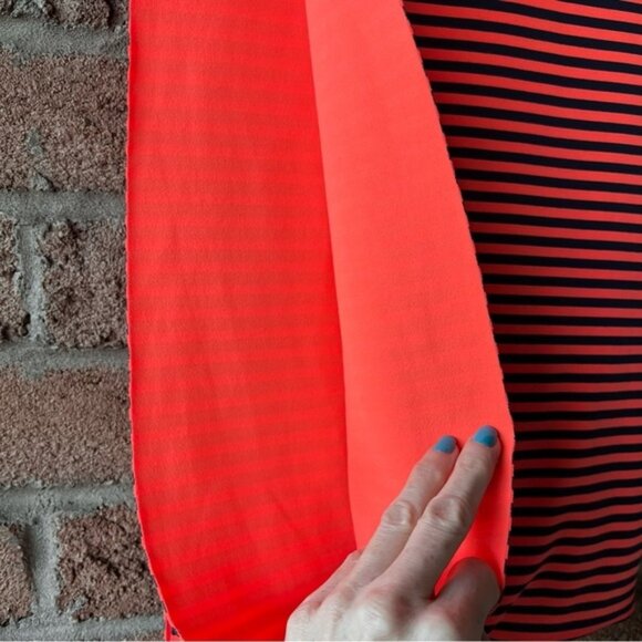 LULULEMON Vinyasa striped multi function button up infinity spring scarf - Picture 2 of 4